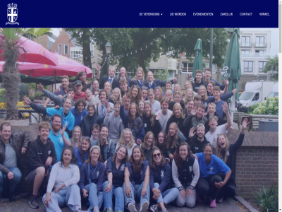 1976 386 943195 aantal actiev bestur biertjes commissies contact dagelijk de disput evenement gedronk jaarclub led lid nomos oikos opgericht s.v sponsor steun studentenveren veren vertrouwensperson winkel word zakelijk zwoll